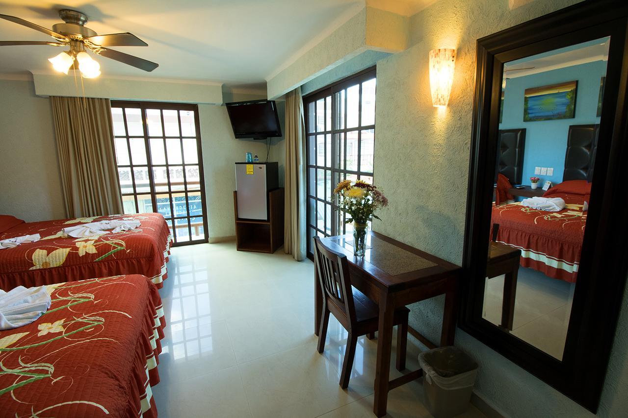 Hotel Isleno Isla Mujeres Exterior photo