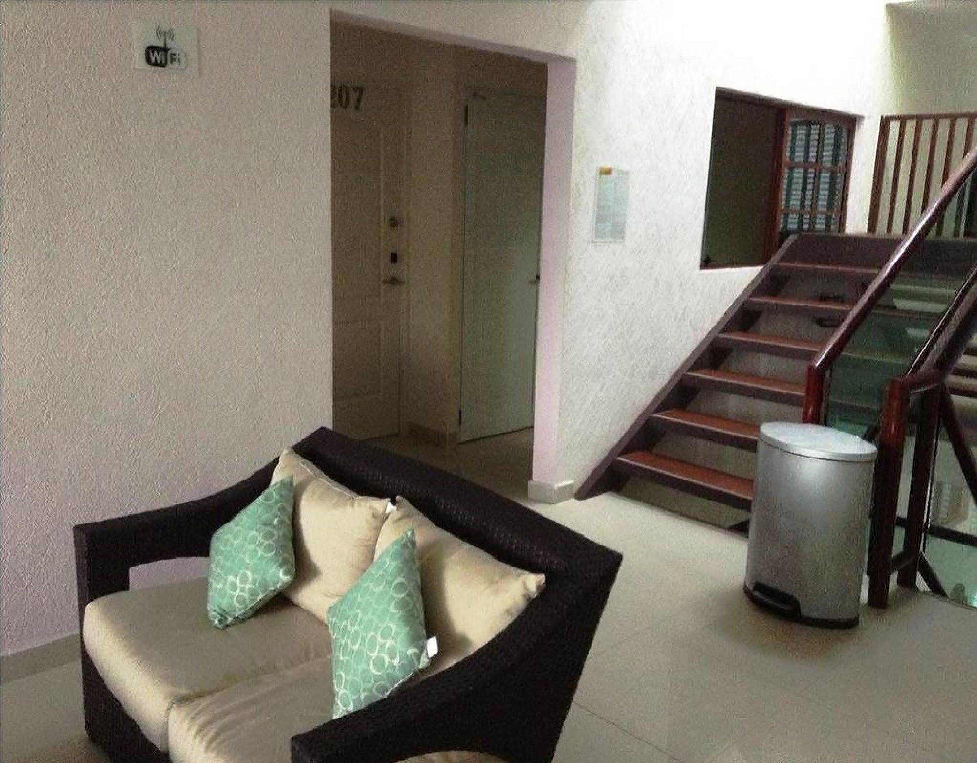 Hotel Isleno Isla Mujeres Exterior photo